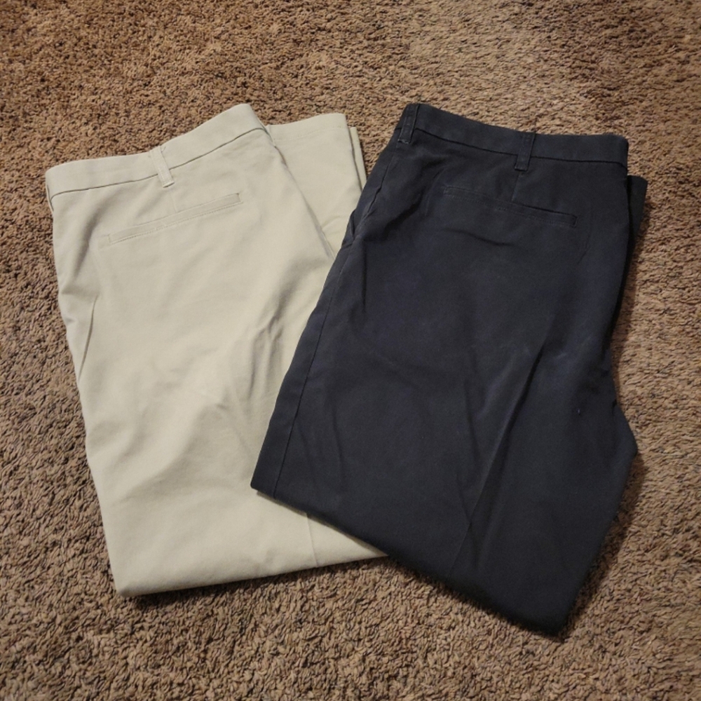 (2 Pair) Pre-Owned Mens Izod Straight Fit Casual Pants